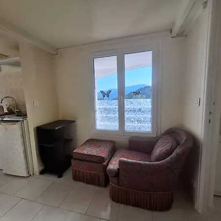 Apartment Happy