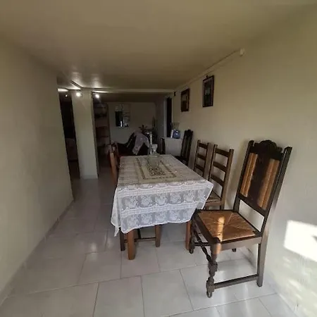 Happy Apartment